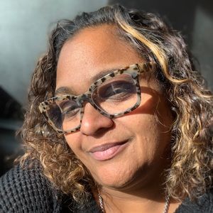 Meet your Posher, Sharon